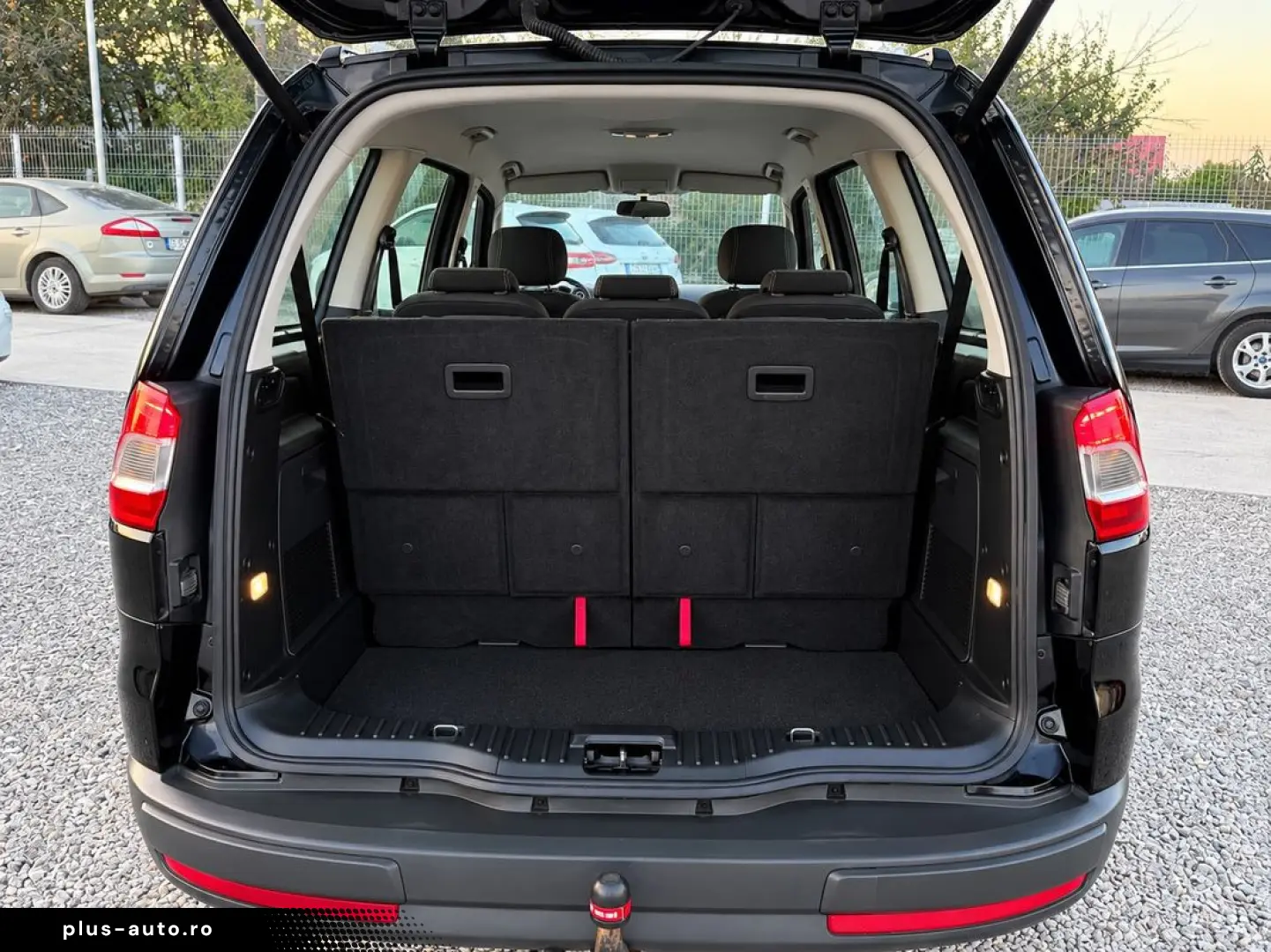Ford Galaxy “7 Locuri”    Euro 5    2.0Diesel 2011