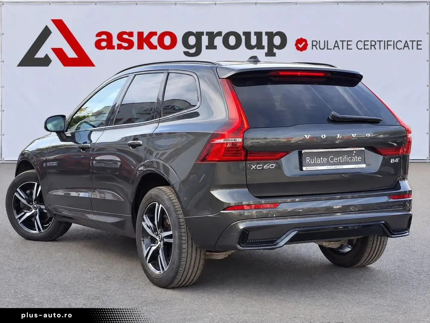VOLVO XC60 2021 — imagine 3