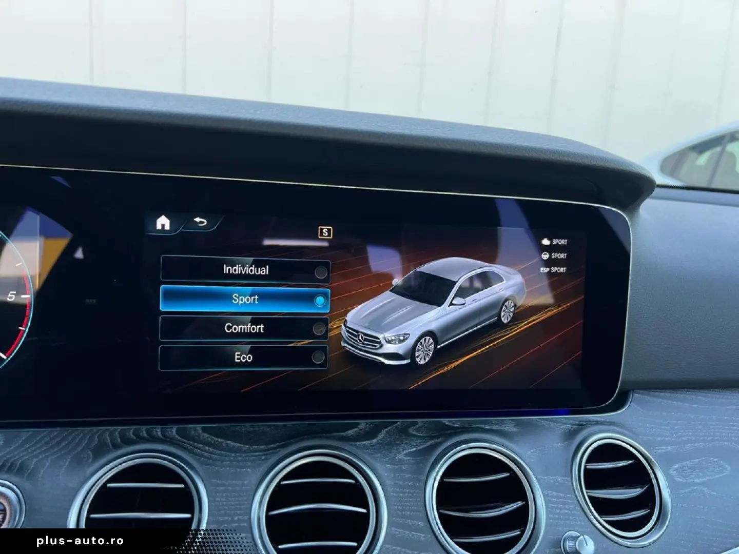 Mercedes-Benz E