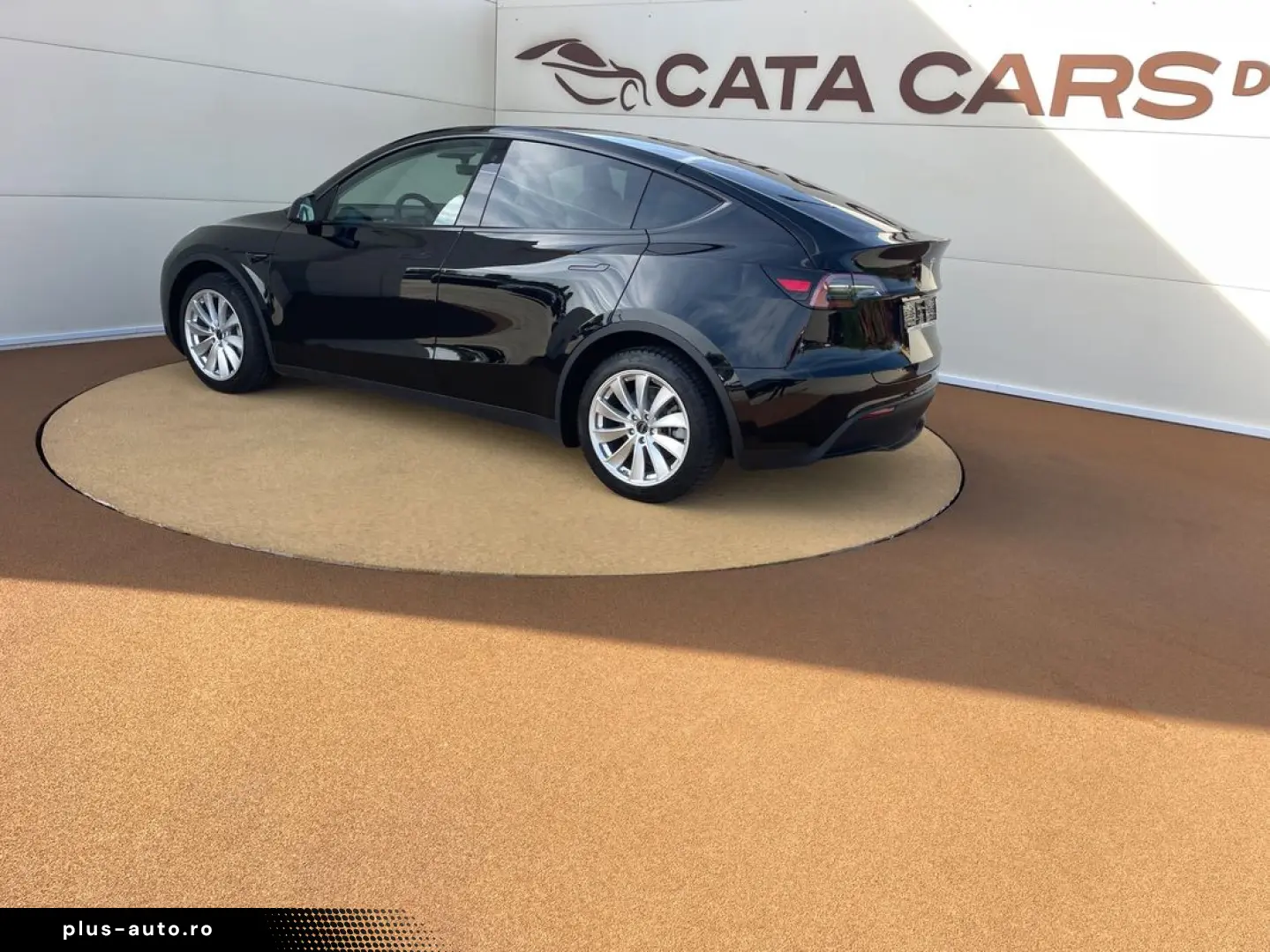 Tesla T-Model-Y