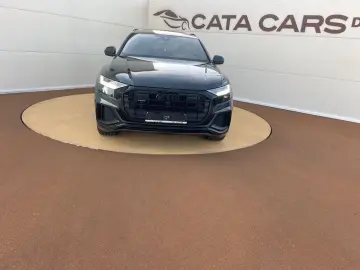 Audi Q8 50TDI  Matrix  Panoramic  Ventilație  B&O  Head UP