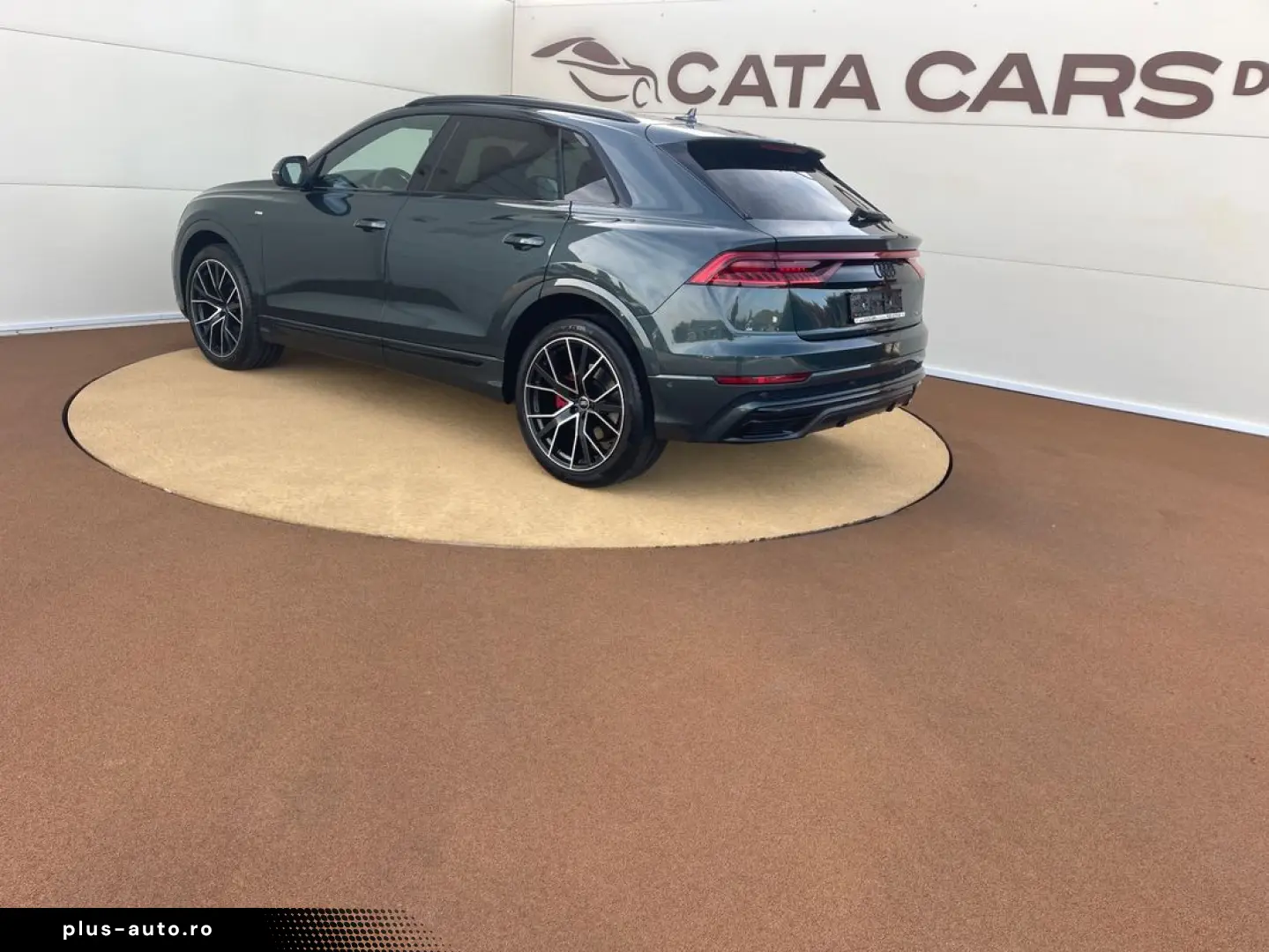 Audi Q8 50TDI  Matrix  Panoramic  Ventilație  B&O  Head UP