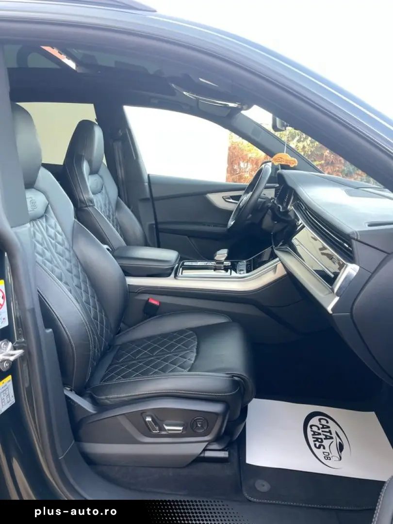 Audi Q8 50TDI  Matrix  Panoramic  Ventilație  B&O  Head UP