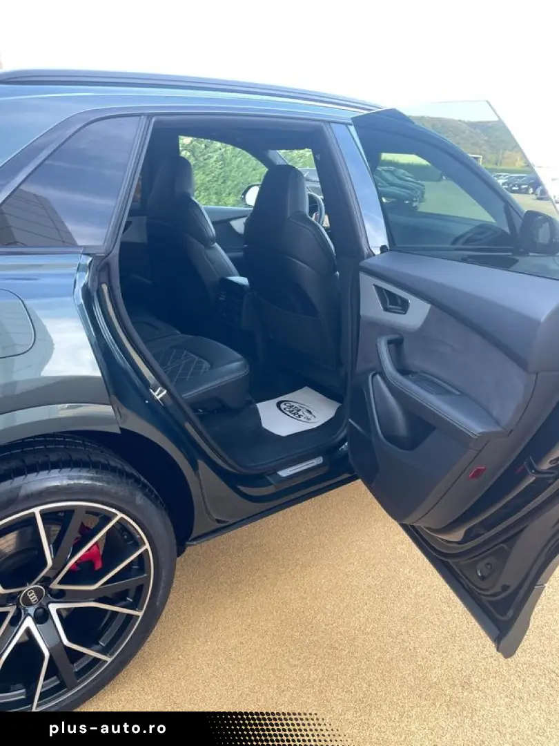 Audi Q8 50TDI  Matrix  Panoramic  Ventilație  B&O  Head UP