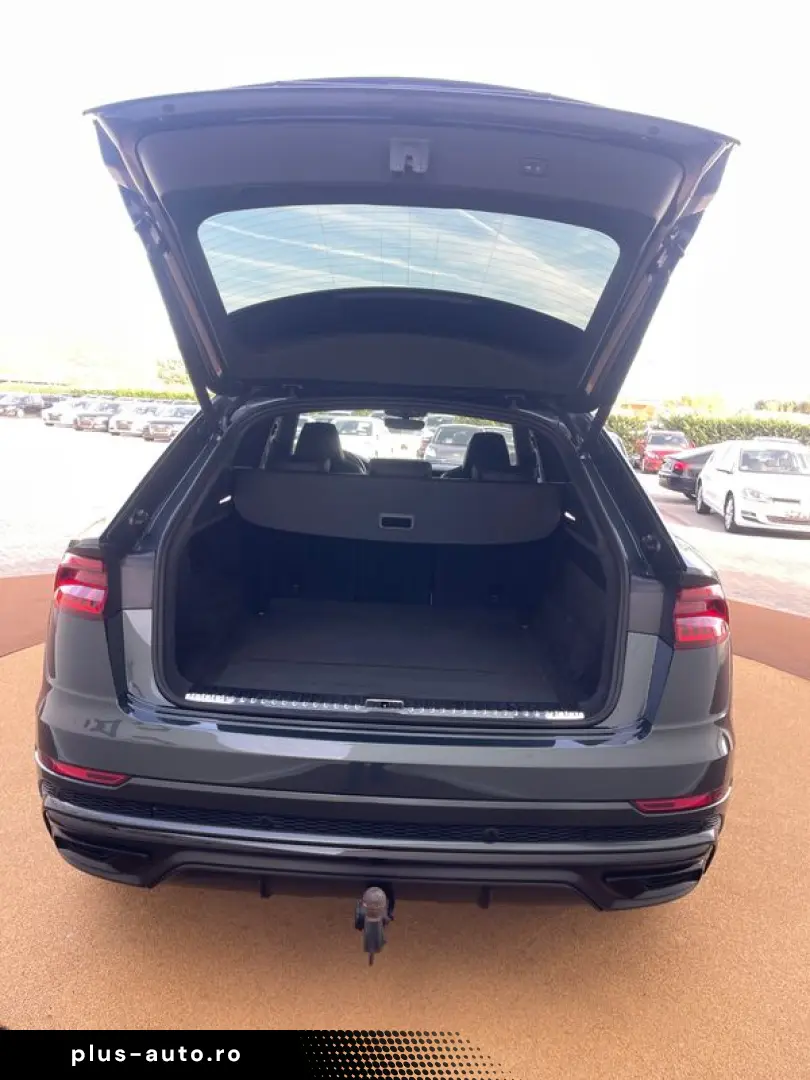 Audi Q8 50TDI  Matrix  Panoramic  Ventilație  B&O  Head UP
