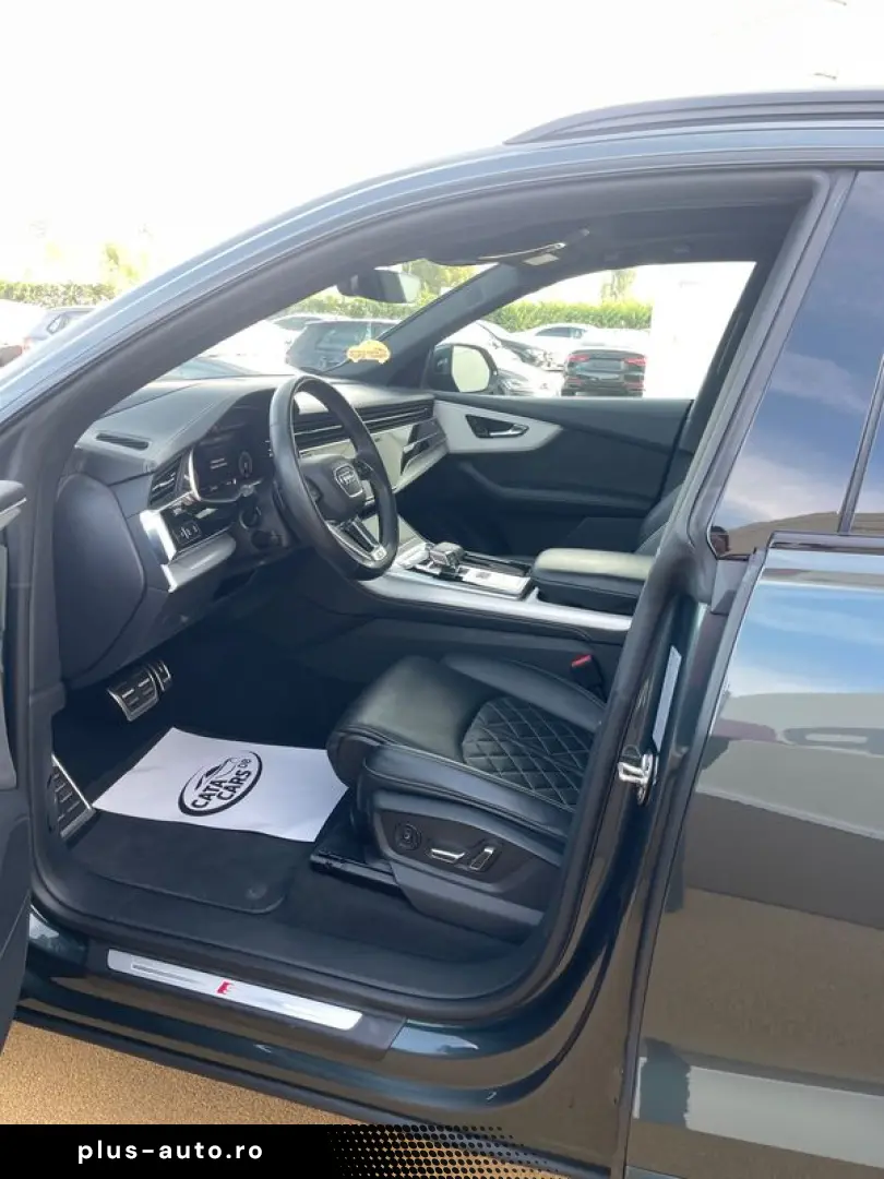 Audi Q8 50TDI  Matrix  Panoramic  Ventilație  B&O  Head UP