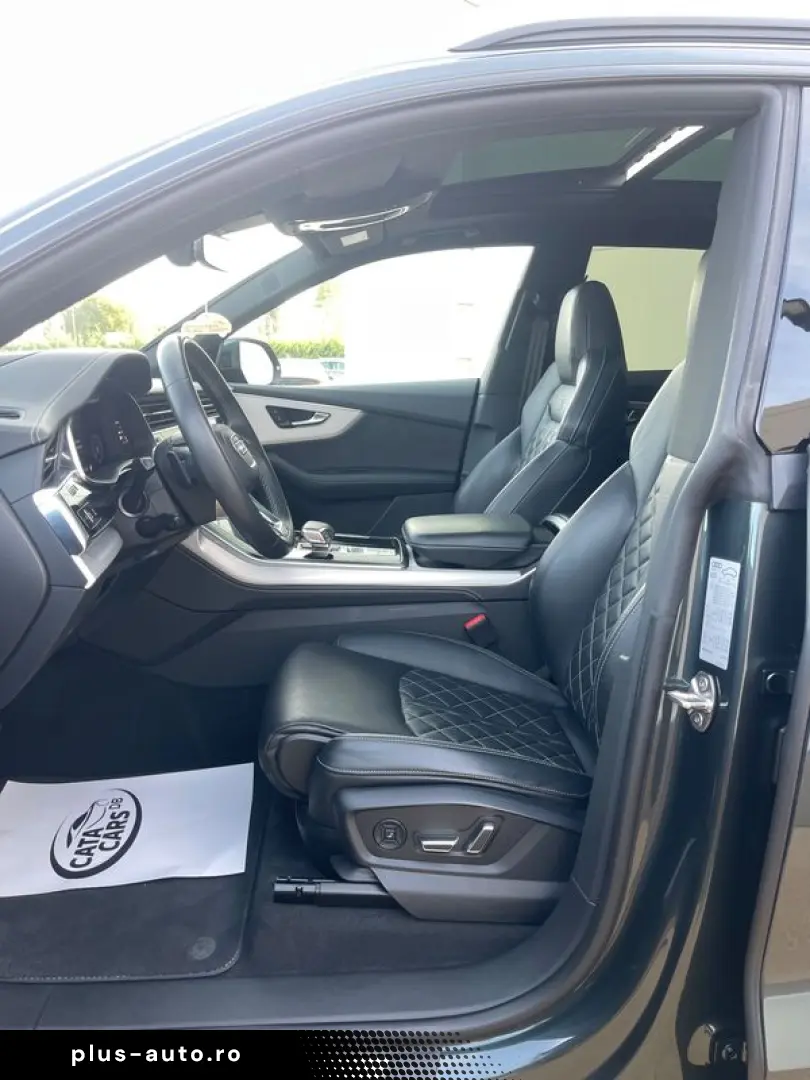 Audi Q8 50TDI  Matrix  Panoramic  Ventilație  B&O  Head UP