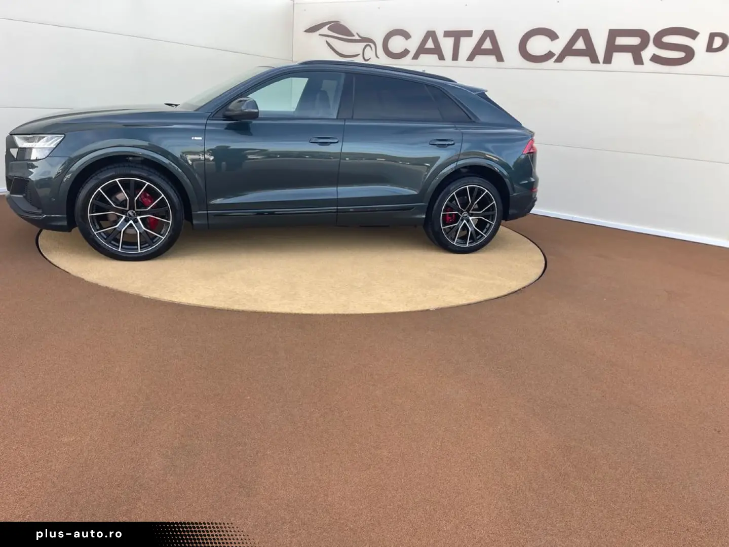 Audi Q8 50TDI  Matrix  Panoramic  Ventilație  B&O  Head UP
