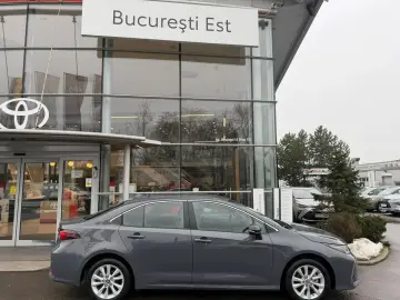 Toyota Corolla 4usi limuzina 1.8 Hybrid Business HSD E-CVT