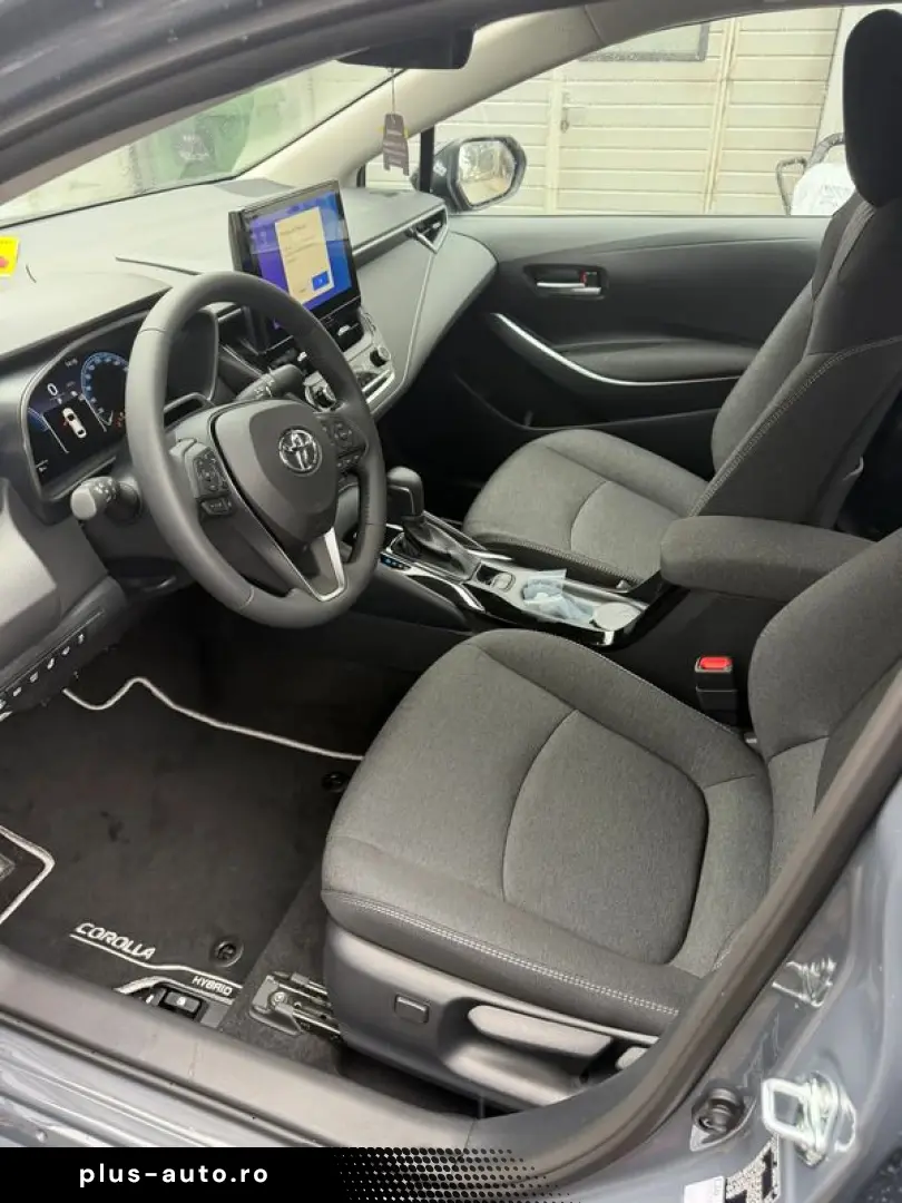 Toyota Corolla 4usi limuzina 1.8 Hybrid Business HSD E-CVT