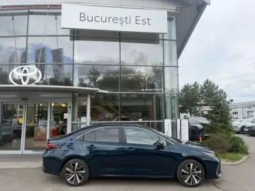 Toyota Corolla 4usi limuzina 1.8 Hybrid Dynamic HSD E-CVT