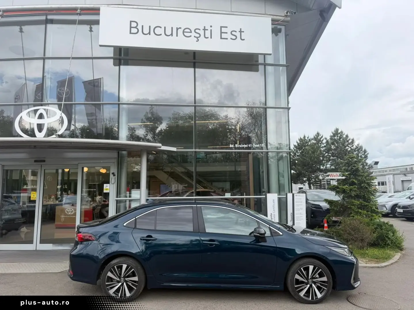 Toyota Corolla 4usi limuzina 1.8 Hybrid Dynamic HSD E-CVT
