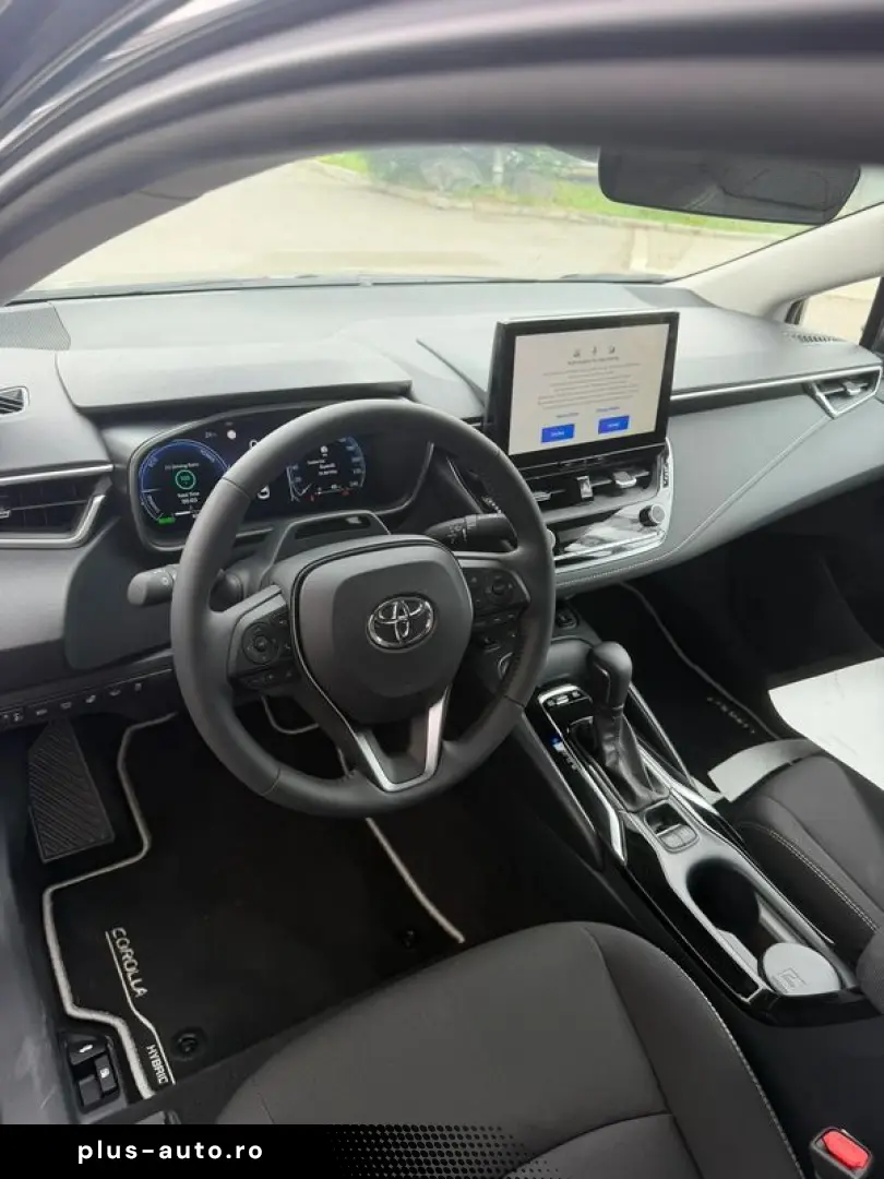 Toyota Corolla 4usi limuzina 1.8 Hybrid Dynamic HSD E-CVT