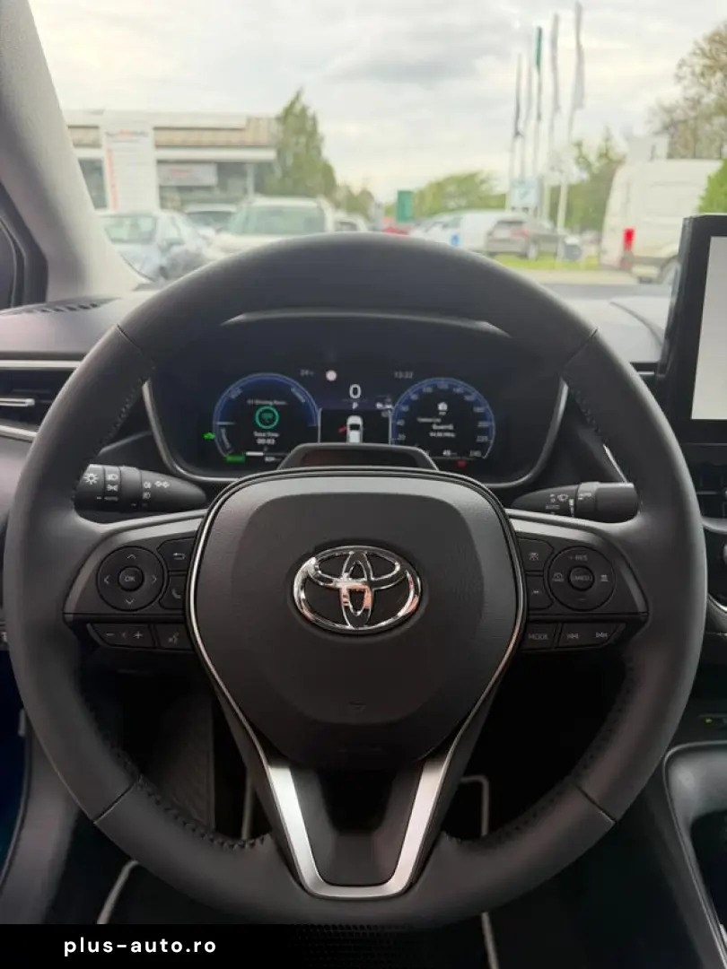 Toyota Corolla 4usi limuzina 1.8 Hybrid Dynamic HSD E-CVT