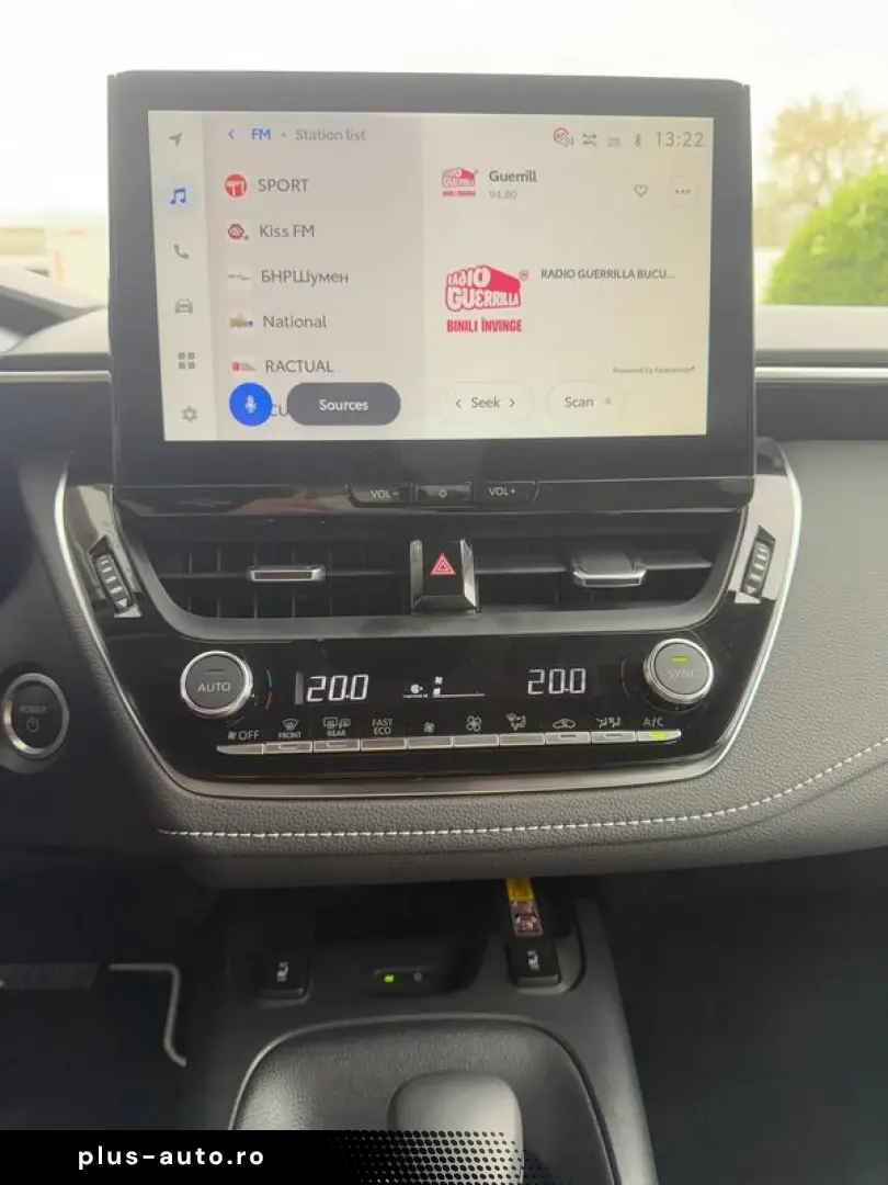 Toyota Corolla 4usi limuzina 1.8 Hybrid Dynamic HSD E-CVT