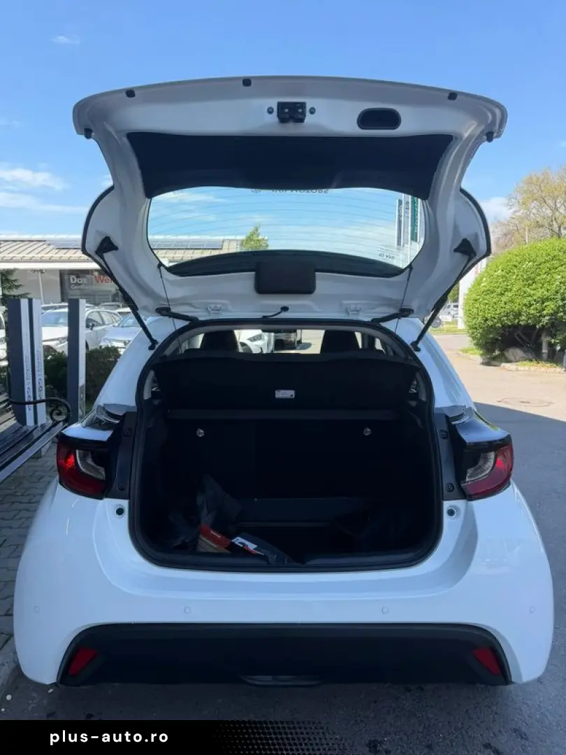 Toyota Yaris 1.5 HEV 116 HP Active MY26