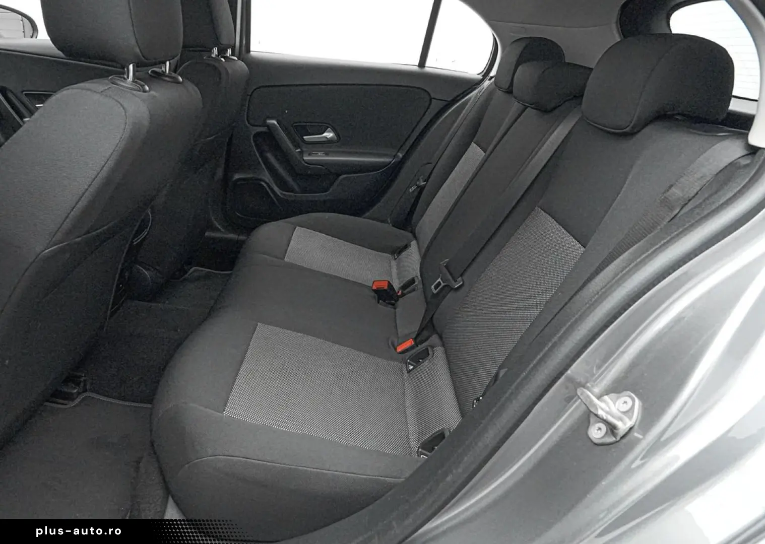 Mercedes-Benz A-180