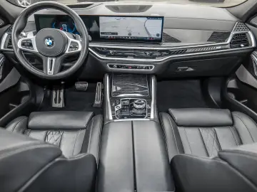 BMW X6 M60i xDrive M Sport HUD PANO ACC AHK RFK NAVI