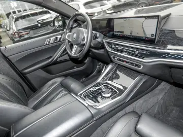 BMW X6 M60i xDrive M Sport HUD PANO ACC AHK RFK NAVI