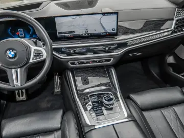 BMW X6 M60i xDrive M Sport HUD PANO ACC AHK RFK NAVI
