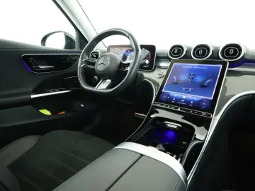 MERCEDES-BENZ C 220 d 4M AMG-Line Digital-Light Stan…