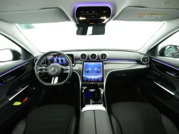 MERCEDES-BENZ C 220 d 4M AMG-Line Digital-Light Stan…