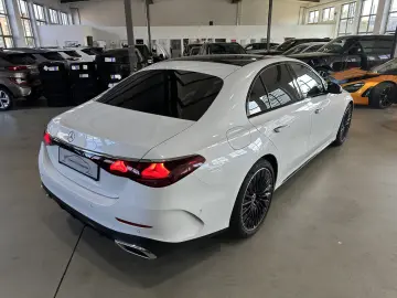 Mercedes-Benz E 220 d AMG Line Premium Plus BURMESTER 360