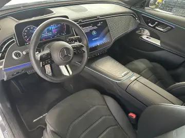 Mercedes-Benz E 220 d AMG Line Premium Plus BURMESTER 360