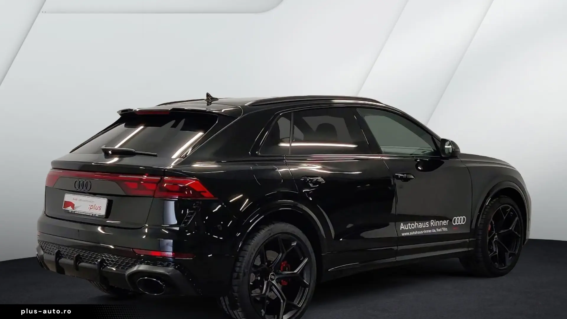 Audi RSQ8 performance