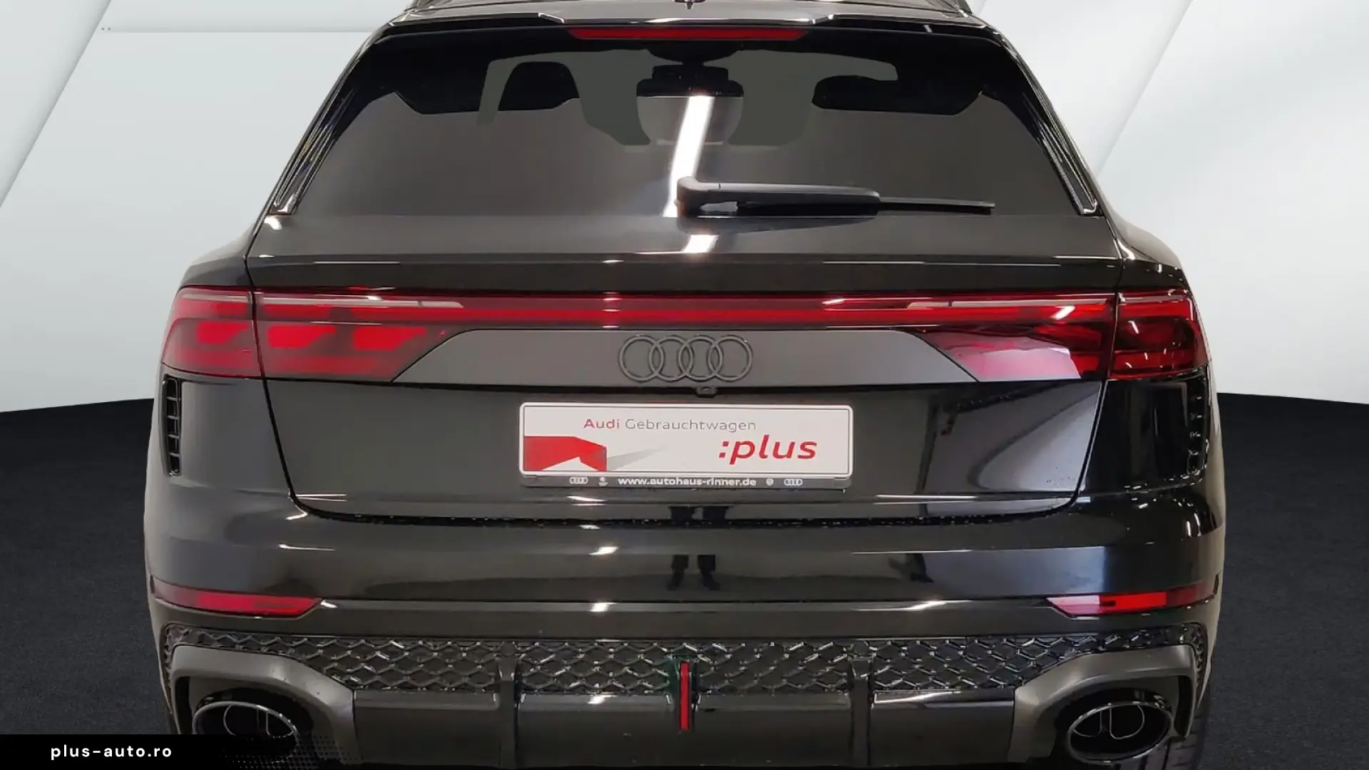 Audi RSQ8 performance
