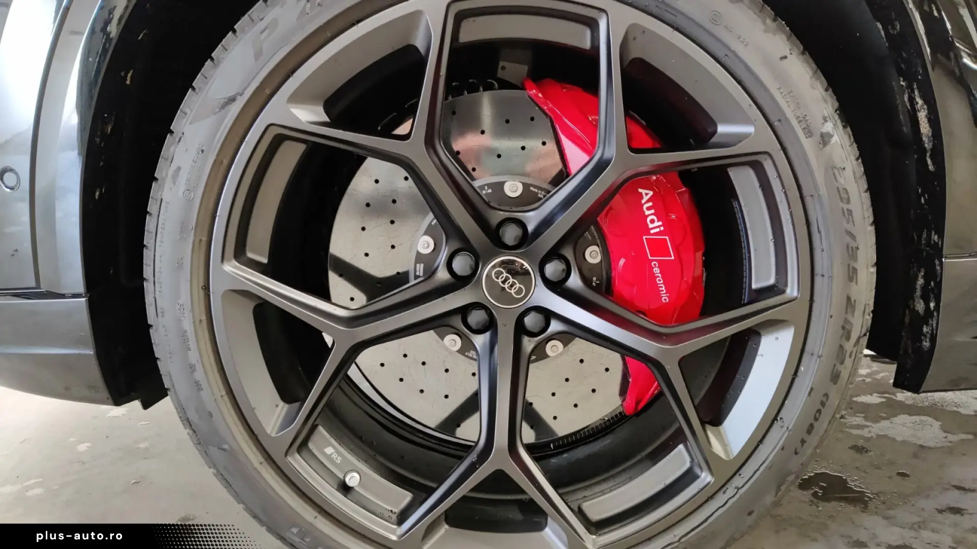 Audi RSQ8 performance
