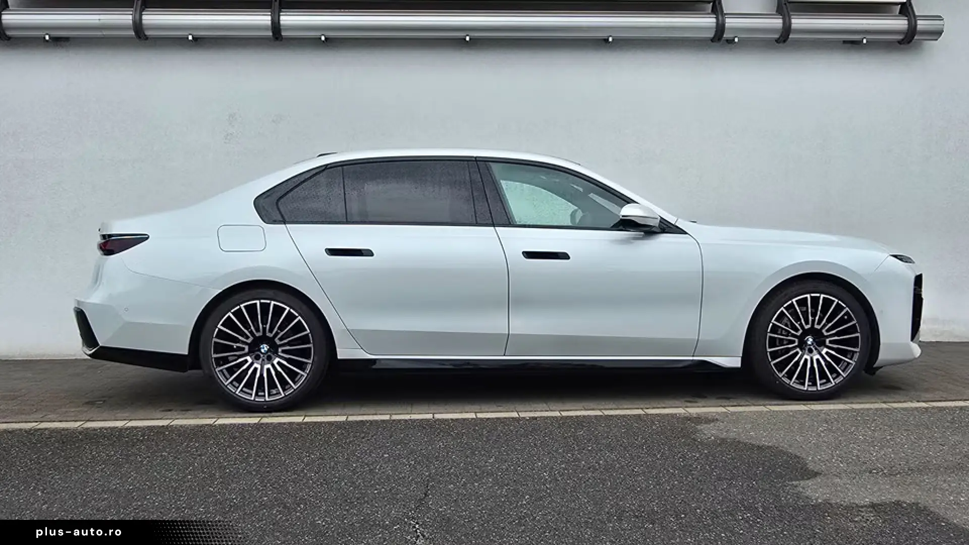 BMW 740d xDrive M Sport   Garantie BMW 24 luni