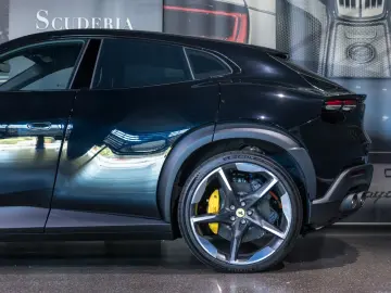 Ferrari Purosangue PUROSANGUE   MATRIX-LED