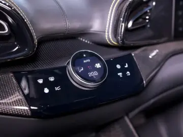 Ferrari Purosangue PUROSANGUE   MATRIX-LED