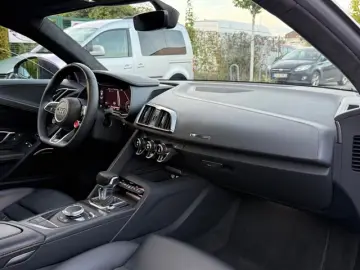 Audi R8 Coupe 5.2 FSI