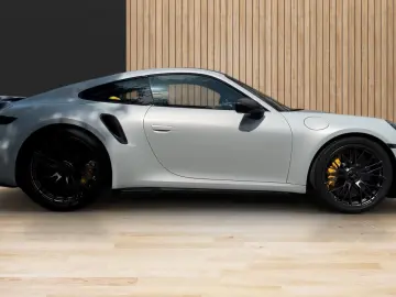 Porsche 992 911 Turbo S Coupe Lift Carbon S