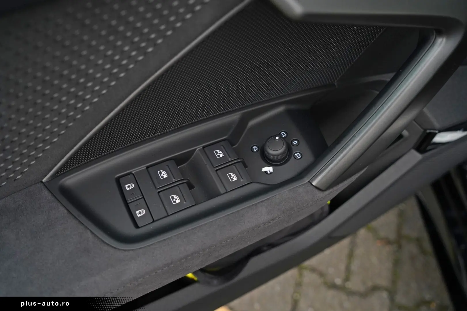 AUDI RS3 SPORTBACK_CERAMIC_CARBON_360_HUD