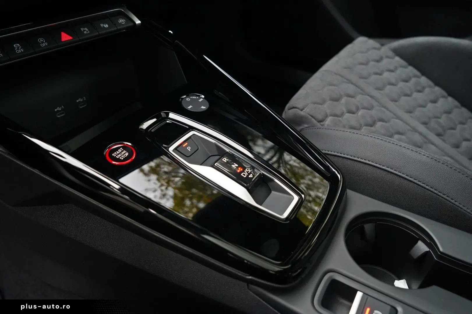 AUDI RS3 SPORTBACK_CERAMIC_CARBON_360_HUD