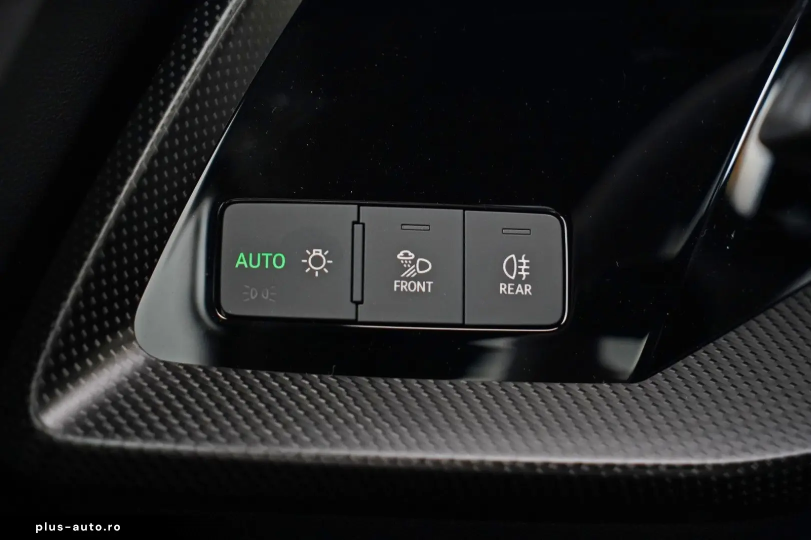 AUDI RS3 SPORTBACK_CERAMIC_CARBON_360_HUD