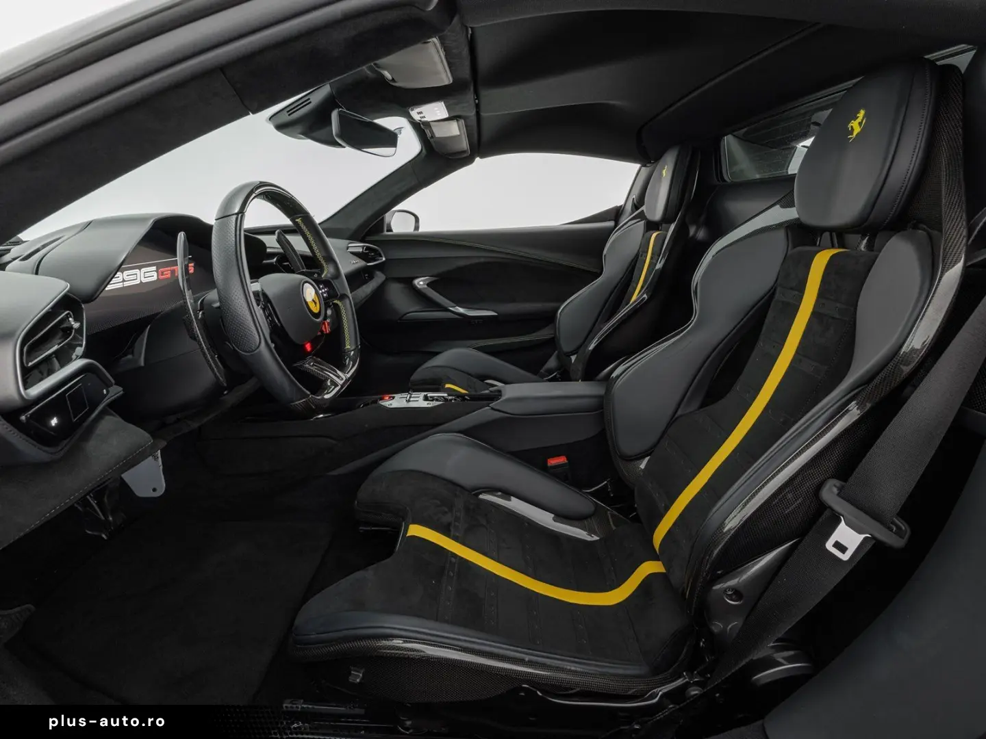 FERRARI 296 GTS