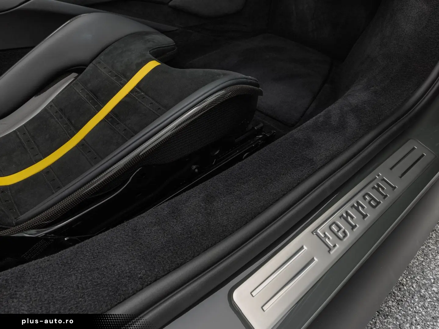 FERRARI 296 GTS
