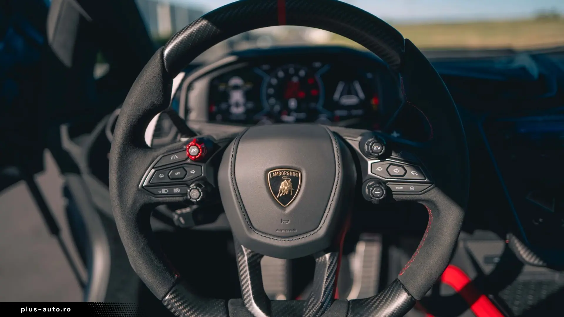 Lamborghini Revuelto - Carbon  Grigio Vulcano  Passenger