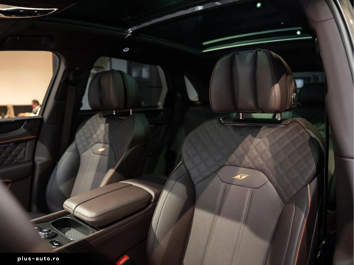 BENTLEY Bentayga V8 S Touring Package Mandarin NAIM 4.0