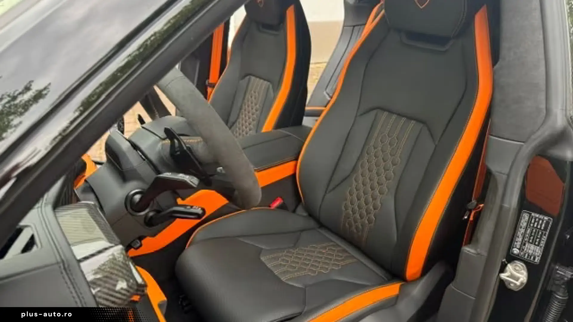 Lamborghini Urus URUS SE PD26 CARBON PACK