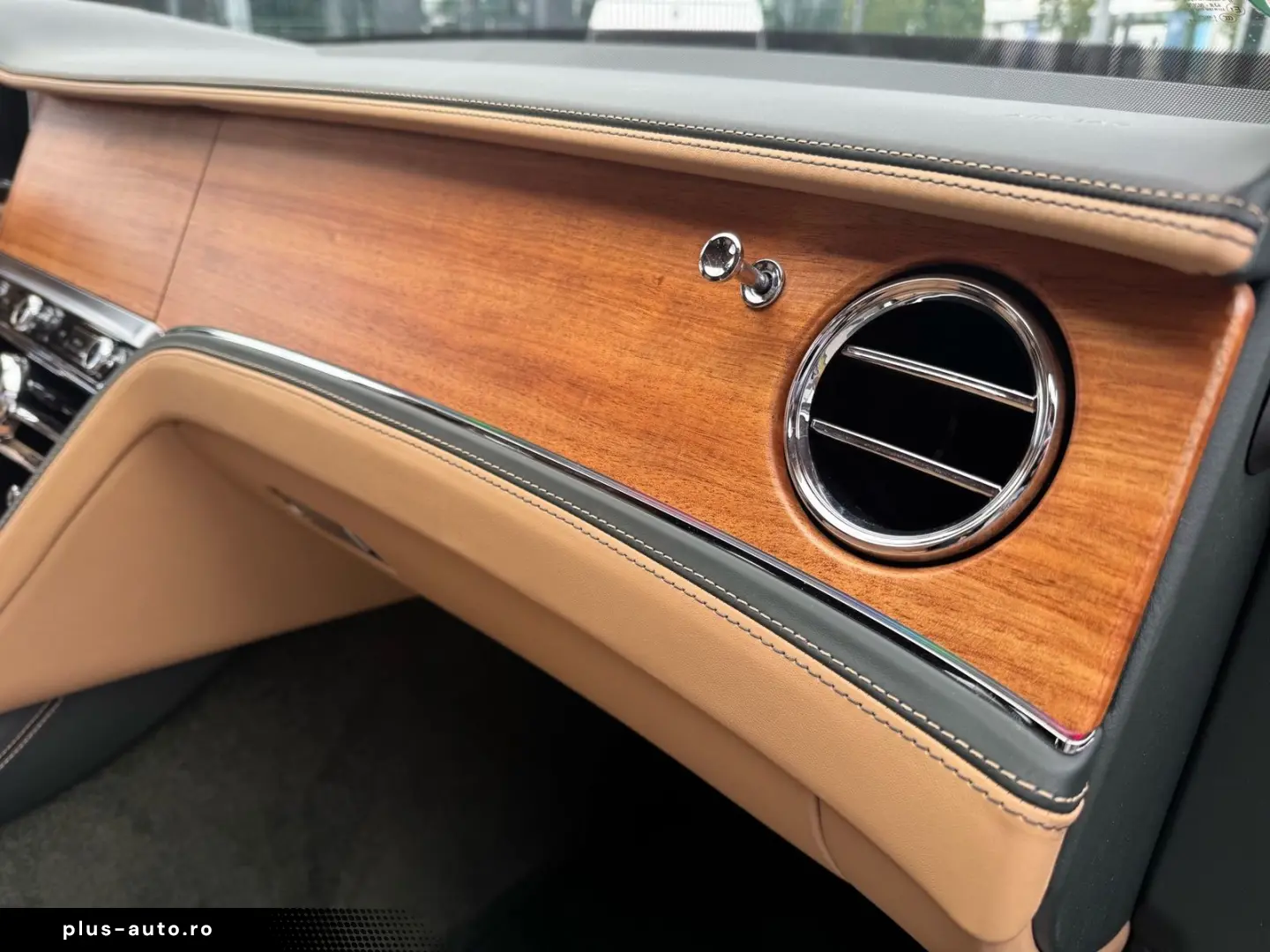 BENTLEY Flying Spur Mulliner W12  NAIM RSE Standhzg