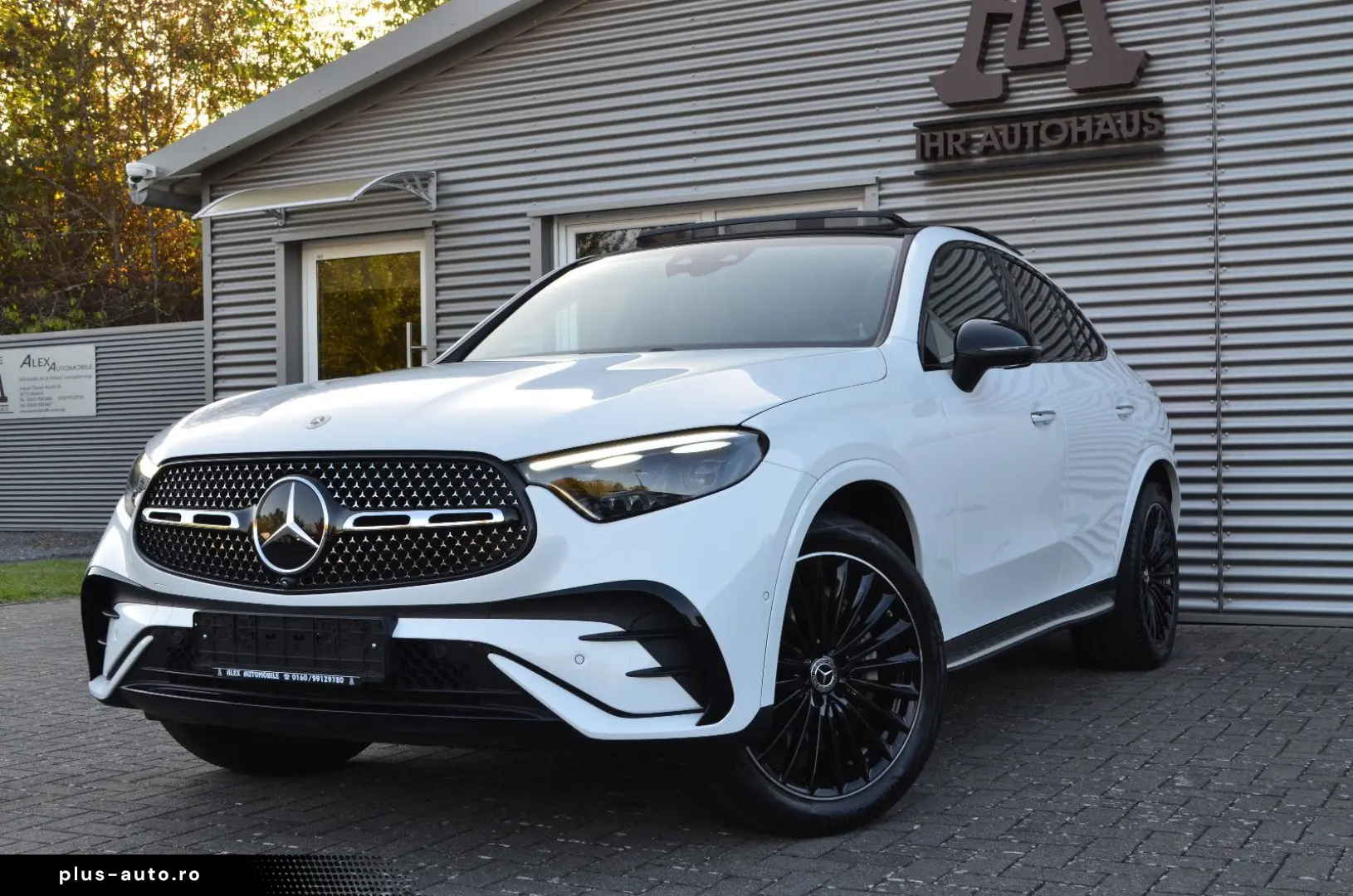 MERCEDES-BENZ GLC 300 DE_AMG_AIRMATIC_PANO_MEMORY_HUD_360