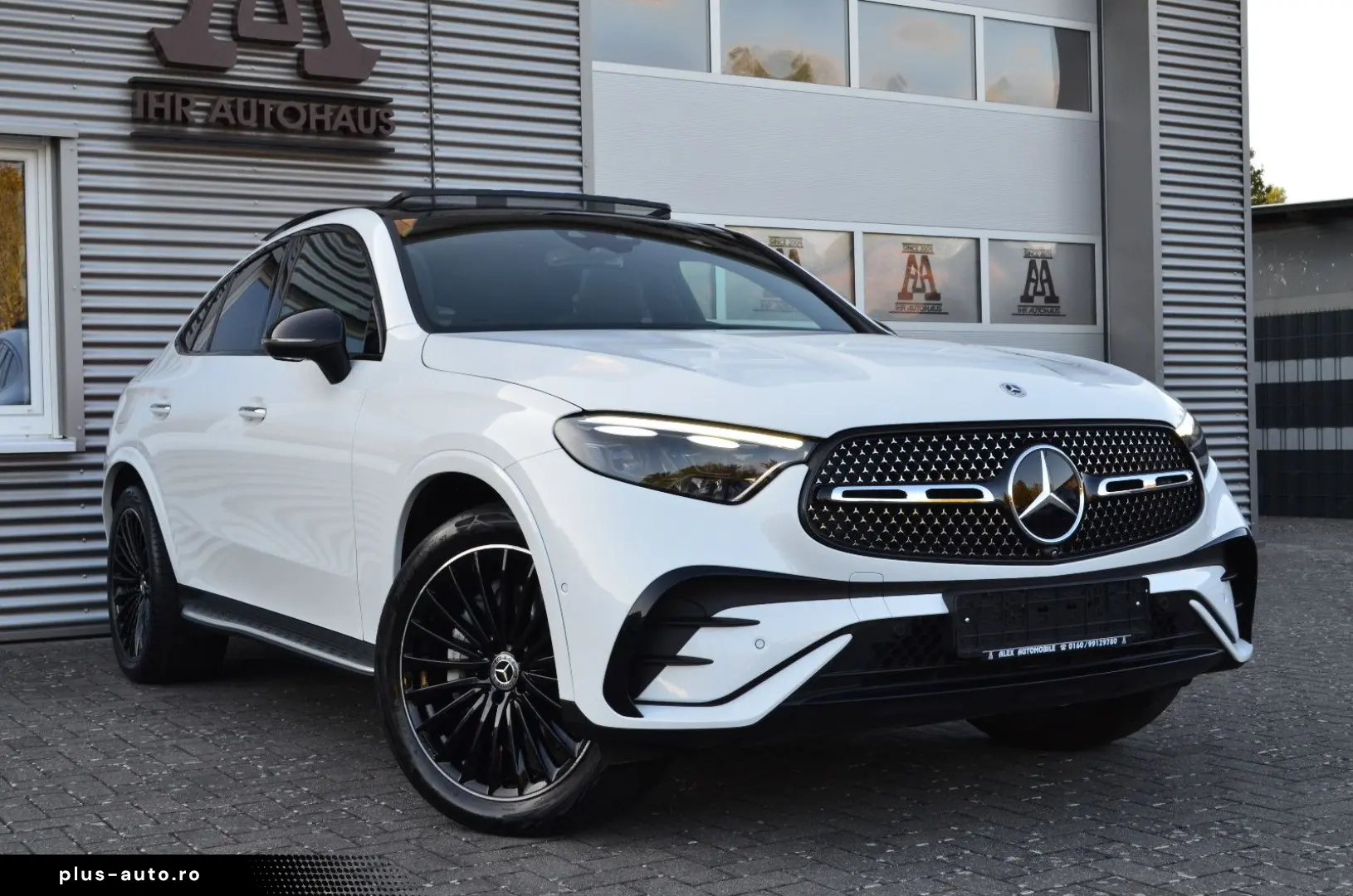 MERCEDES-BENZ GLC 300 DE_AMG_AIRMATIC_PANO_MEMORY_HUD_360