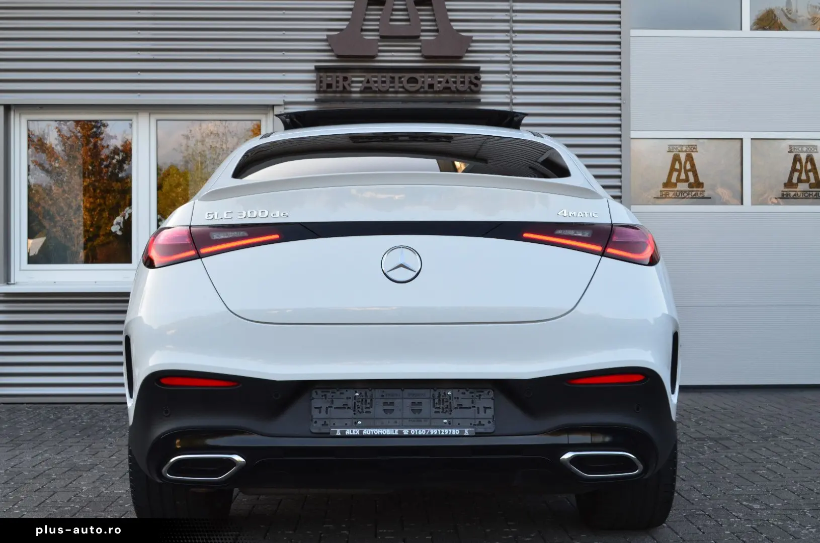 MERCEDES-BENZ GLC 300 DE_AMG_AIRMATIC_PANO_MEMORY_HUD_360
