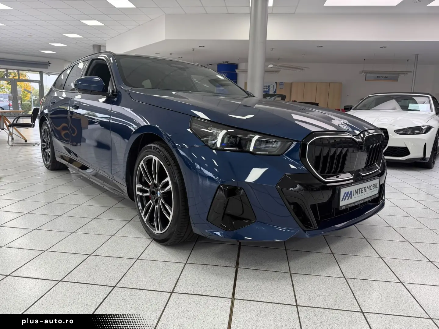BMW 550e xDrive M-Sport Pro_PANO_B&W_HUD_ICONIC