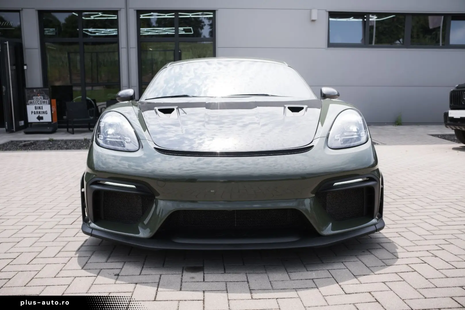 PORSCHE 718 GT4 RS_Weissach_Lift_LED